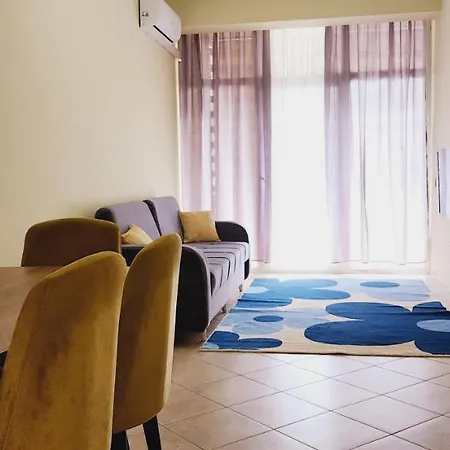 דירה Pleasant With Free Dedicated Parking In Komuna E Parisit *