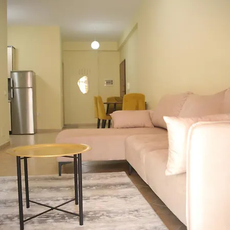 Pleasant With Free Dedicated Parking In Komuna E Parisit *