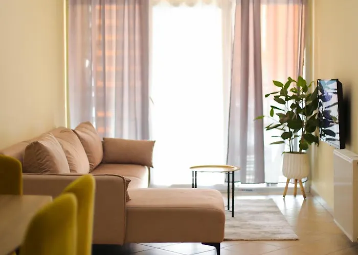 Apartment Pleasant With Free Dedicated Parking In Komuna E Parisit